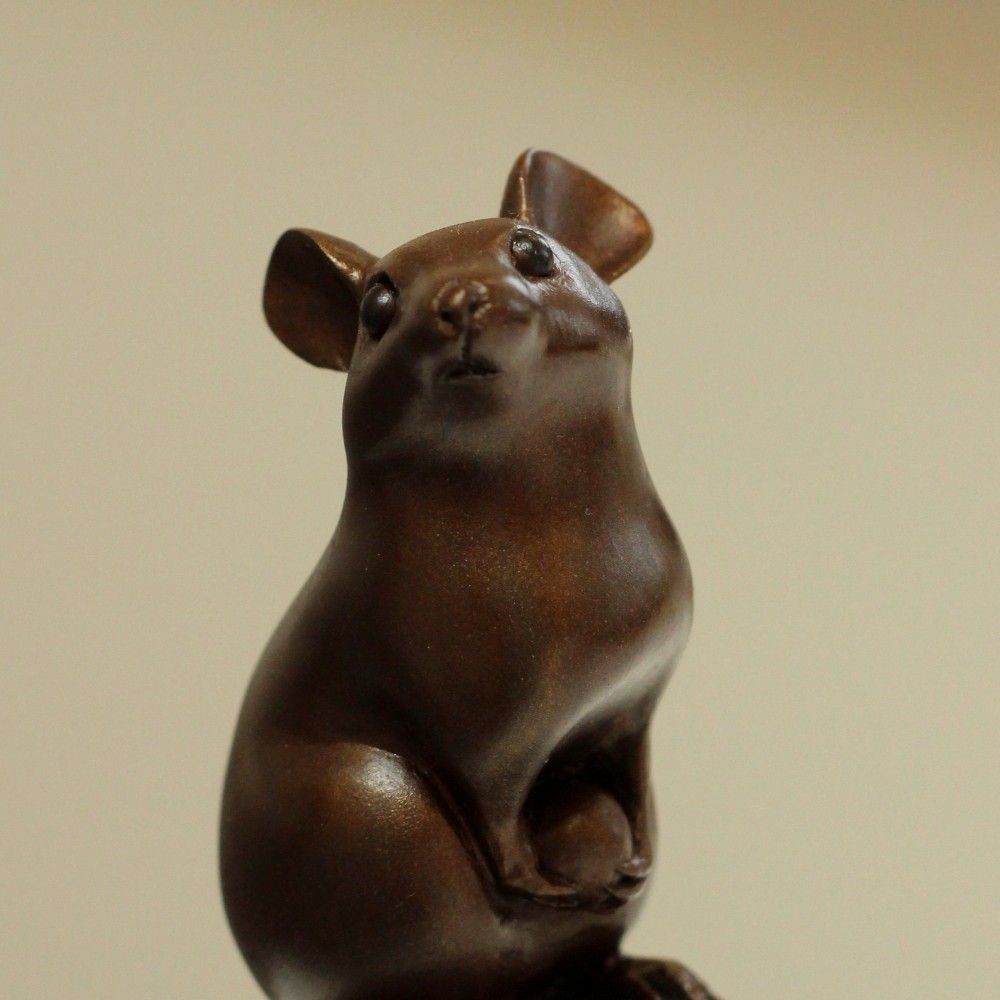 Image Description of "Oswaldo Merchor- Cold Cast Bronze Resin Mouse ".
